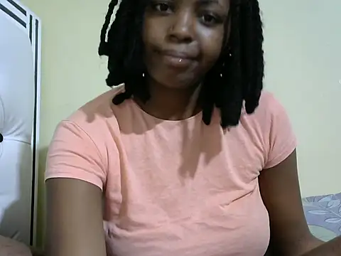 nelly shyn online show from October 11, 2025, 8:43 pm