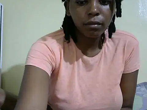 Snapshot of nelly_shyn chatting on October 7, 2025, 9:49 pm nelly shyn online show from October 7, 2025, 9:49 pm