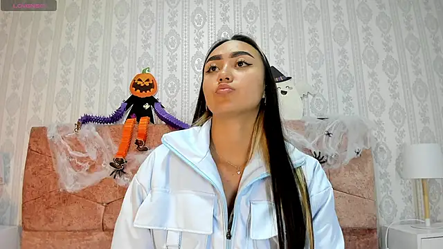 Snapshot of liaa_18 chatting on October 30, 2025, 2:54 am liaa 18 online show from October 30, 2025, 2:54 am