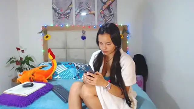 valentina hearts online show from March 13, 2025, 2:49 am