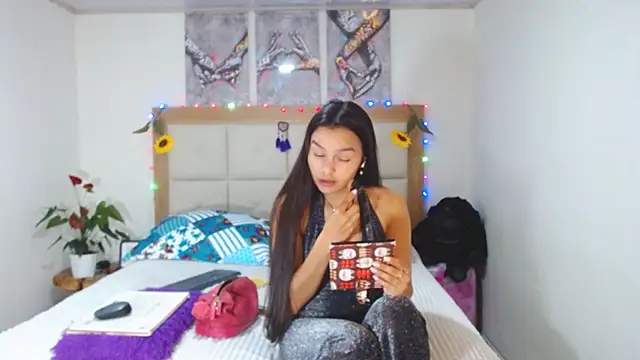 valentina hearts online show from March 17, 2025, 12:21 am