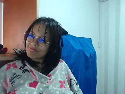 Snapshot of home_vlak chatting on March 14, 2026, 8:59 pm home vlak online show from March 14, 2026, 8:59 pm