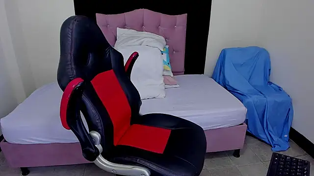 Ladysexy hot19 online show from January 8, 2026, 3:23 am