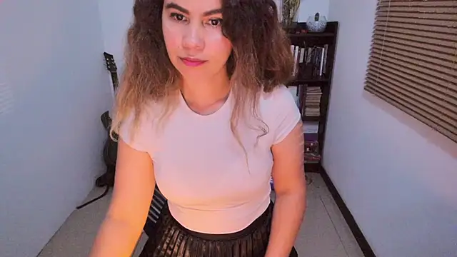 gigi stephans online show from April 5, 2026, 1:56 am