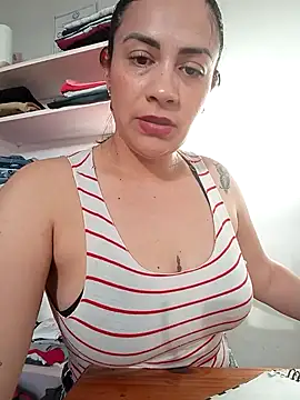 XGabrielaXX online show from October 24, 2025, 9:03 pm