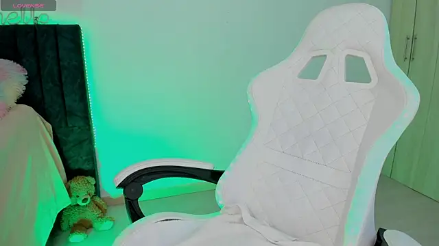 liaqueen610 online show from February 9, 2025, 11:46 pm