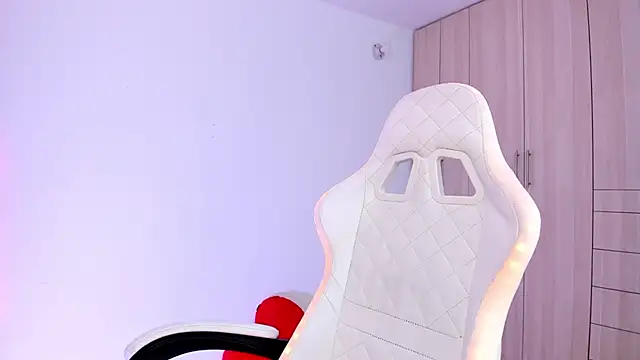 liaqueen610 online show from March 16, 2025, 11:59 pm