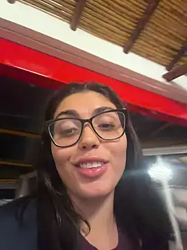 Snapshot of zui_lu chatting on February 1, 2026, 11:58 pm zui lu online show from February 1, 2026, 11:58 pm