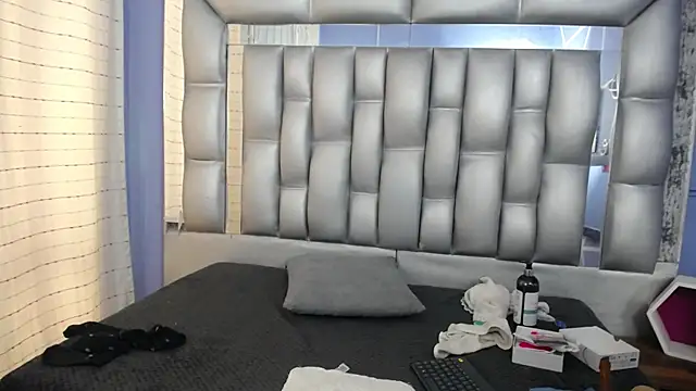 Snapshot of sophia_ny chatting on March 7, 2025, 7:27 pm sophia ny online show from March 7, 2025, 7:27 pm