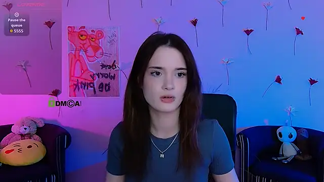 liana kisses online show from May 19, 2026, 7:10 pm