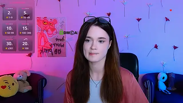 liana kisses online show from May 15, 2026, 7:12 pm