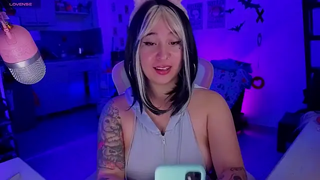 Snapshot of FernandaOrtegaaa chatting on March 11, 2026, 12:15 am FernandaOrtegaaa online show from March 11, 2026, 12:15 am