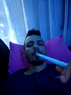 047joaosc online show from December 24, 2024, 3:49 am