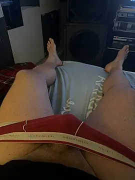 Snapshot of MatthewEmme chatting on February 24, 2025, 12:20 am MatthewEmme online show from February 24, 2025, 12:20 am