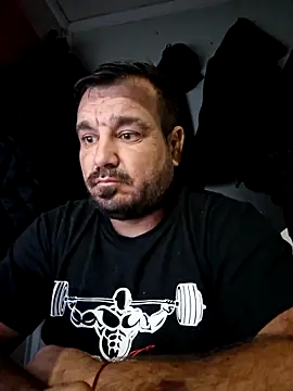 Snapshot of Futacisu chatting on November 3, 2025, 8:12 pm Futacisu online show from November 3, 2025, 8:12 pm