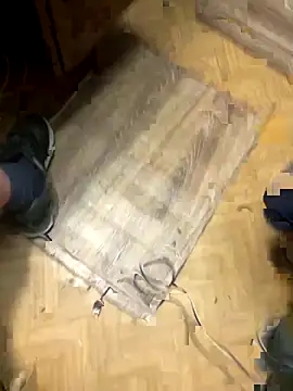 Ariel Ari online show from November 6, 2025, 11:42 pm