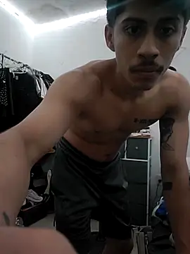 Snapshot of culitotragon24 chatting on September 26, 2025, 8:43 am culitotragon24 online show from September 26, 2025, 8:43 am