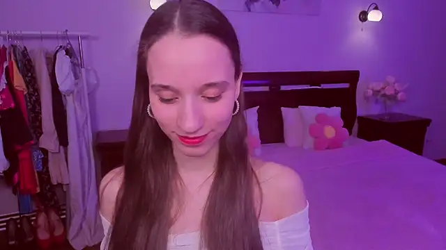 Snapshot of StaceySunny chatting on February 18, 2026, 5:20 pm StaceySunny online show from February 18, 2026, 5:20 pm