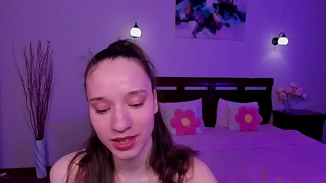 Snapshot of StaceySunny chatting on March 10, 2026, 5:28 pm StaceySunny online show from March 10, 2026, 5:28 pm