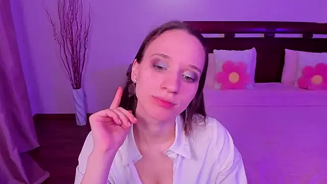 Snapshot of StaceySunny chatting on April 10, 2026, 5:31 pm StaceySunny online show from April 10, 2026, 5:31 pm