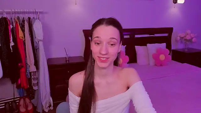 Snapshot of StaceySunny chatting on February 16, 2026, 5:11 pm StaceySunny online show from February 16, 2026, 5:11 pm