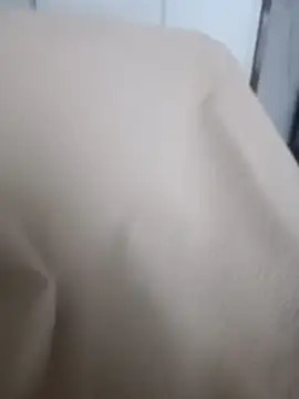 Snapshot of Antalyaburak chatting on November 30, 2025, 1:23 pm Antalyaburak online show from November 30, 2025, 1:23 pm