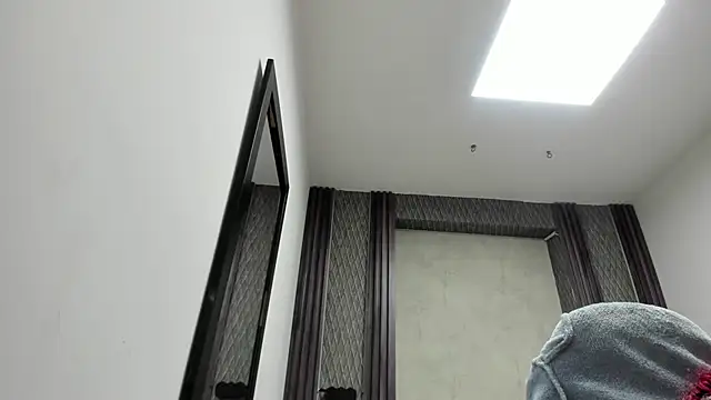 selene red  online show from March 11, 2026, 12:37 am