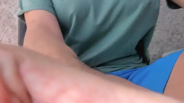 Snapshot of AnddieBaker chatting on December 14, 2025, 1:34 am AnddieBaker online show from December 14, 2025, 1:34 am