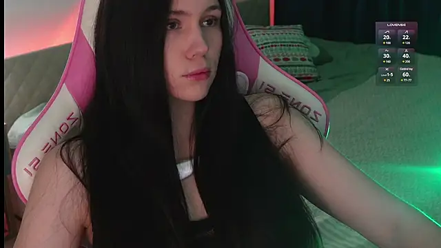 jennetdoll online show from February 22, 2025, 2:52 pm