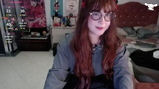 Snapshot of Avril2001 chatting on April 10, 2026, 4:30 am Avril2001 online show from April 10, 2026, 4:30 am