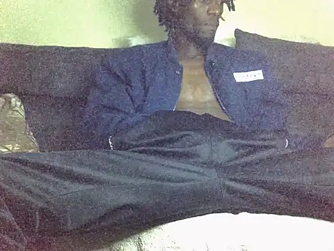 Delicious-D online show from December 4, 2025, 7:57 pm