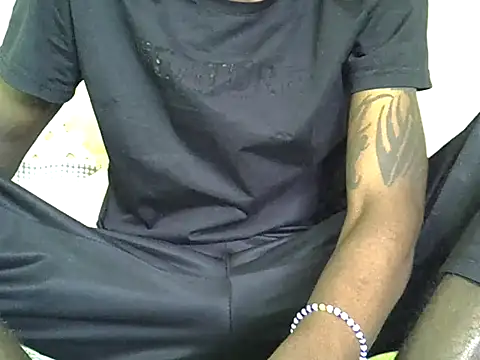Delicious-D online show from May 16, 2026, 6:23 am