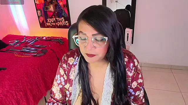 Snapshot of Victoria_Red01 chatting on November 28, 2025, 3:12 pm Victoria Red01 online show from November 28, 2025, 3:12 pm