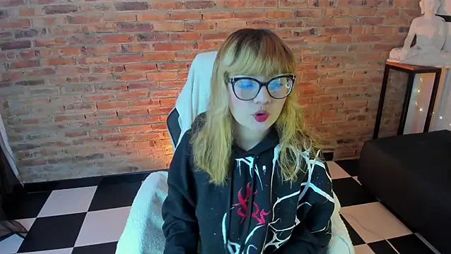 Snapshot of Sweet_Namii chatting on March 15, 2025, 3:07 am Sweet Namii online show from March 15, 2025, 3:07 am