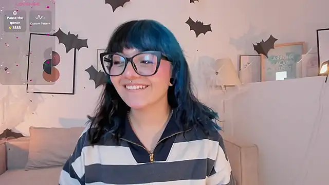 Sweet Namii online show from November 5, 2025, 7:50 pm