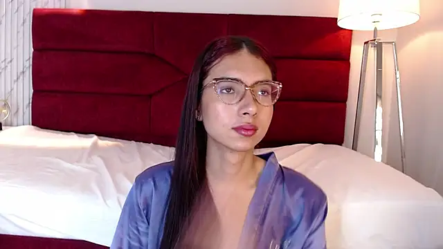 sara saenz99 online show from February 2, 2025, 10:28 pm