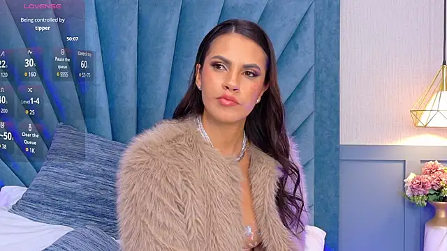 Camille Torres online show from February 25, 2025, 11:59 pm