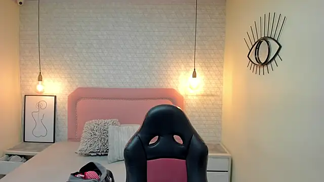 Kittytimberlake online show from February 5, 2026, 12:23 pm