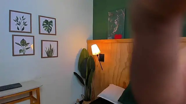 jacob-coper online show from November 29, 2025, 3:06 am