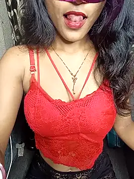 Snapshot of REVA_DARLING chatting on May 23, 2026, 6:56 am REVA DARLING online show from May 23, 2026, 6:56 am