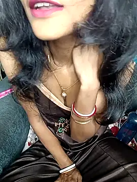 Snapshot of REVA_DARLING chatting on February 25, 2025, 12:05 pm REVA DARLING online show from February 25, 2025, 12:05 pm