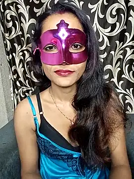 Snapshot of REVA_DARLING chatting on May 7, 2026, 12:08 pm REVA DARLING online show from May 7, 2026, 12:08 pm