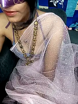 Snapshot of REVA_DARLING chatting on March 6, 2025, 2:40 pm REVA DARLING online show from March 6, 2025, 2:40 pm