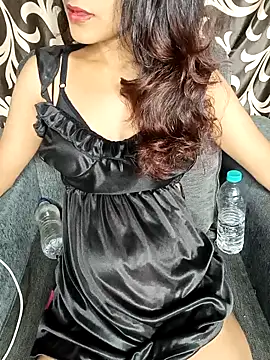 Snapshot of REVA_DARLING chatting on September 24, 2025, 1:17 pm REVA DARLING online show from September 24, 2025, 1:17 pm