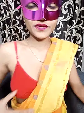 Snapshot of REVA_DARLING chatting on May 10, 2026, 12:09 pm REVA DARLING online show from May 10, 2026, 12:09 pm