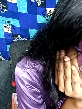 Snapshot of REVA_DARLING chatting on March 5, 2025, 3:51 am REVA DARLING online show from March 5, 2025, 3:51 am
