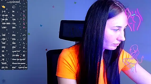 Snapshot of Jennifer_Blum chatting on October 8, 2025, 12:17 pm Jennifer Blum online show from October 8, 2025, 12:17 pm