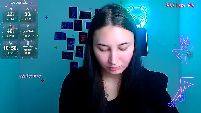 Snapshot of Jennifer_Blum chatting on November 26, 2025, 12:05 pm Jennifer Blum online show from November 26, 2025, 12:05 pm