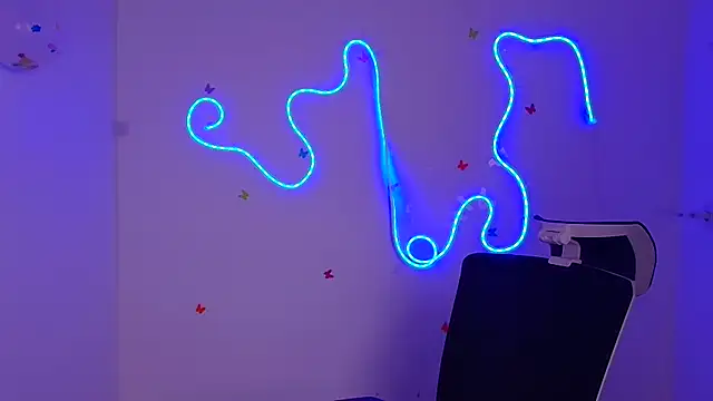 Snapshot of Jennifer_Blum chatting on March 11, 2025, 6:19 am Jennifer Blum online show from March 11, 2025, 6:19 am