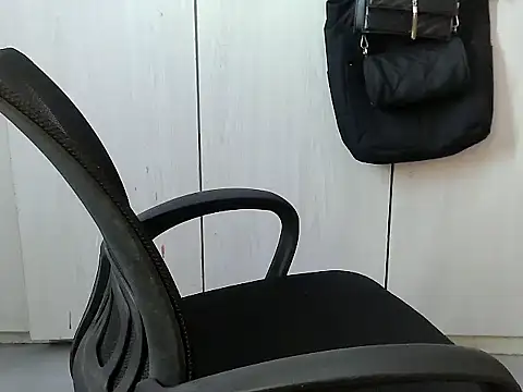 Destiny Desire online show from October 10, 2025, 3:02 pm